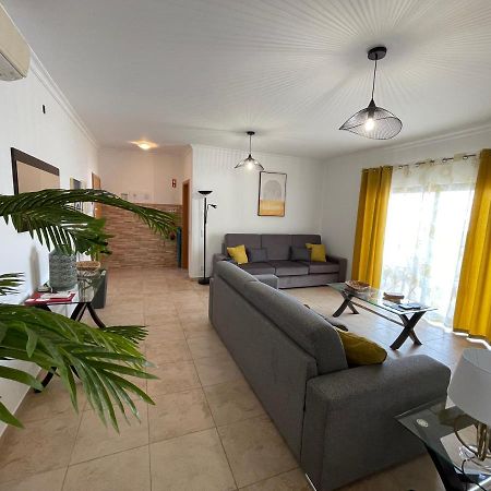 Lucas House 3 - Garden Apartment لاغوس المظهر الخارجي الصورة
