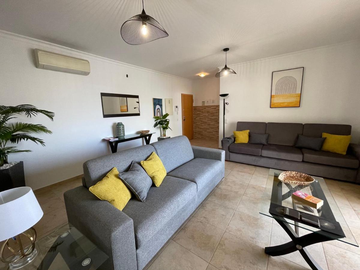 Lucas House 3 - Garden Apartment لاغوس المظهر الخارجي الصورة